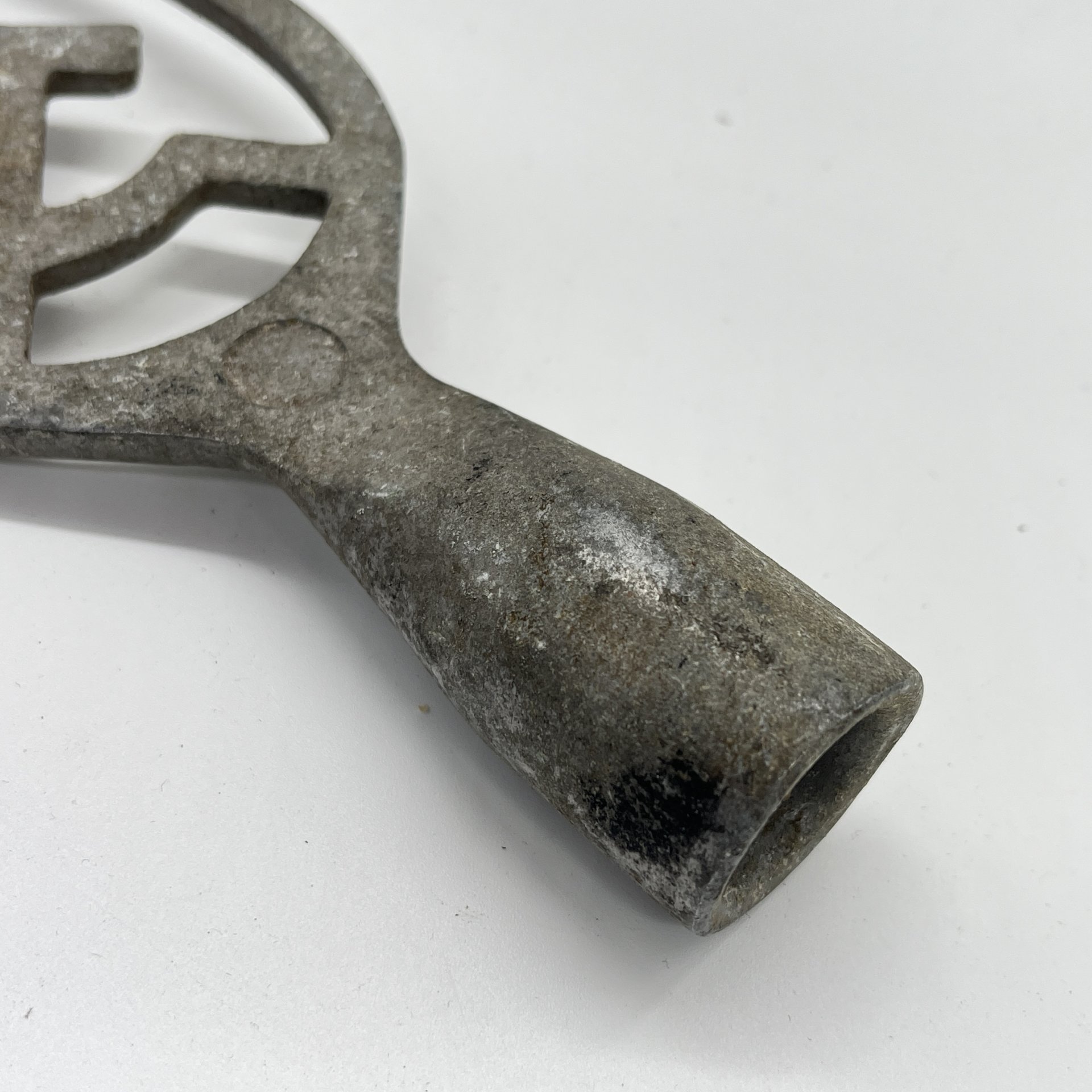 Напёршие на знамя "Серп и молот", металл, СССР, 1960-1990 гг.