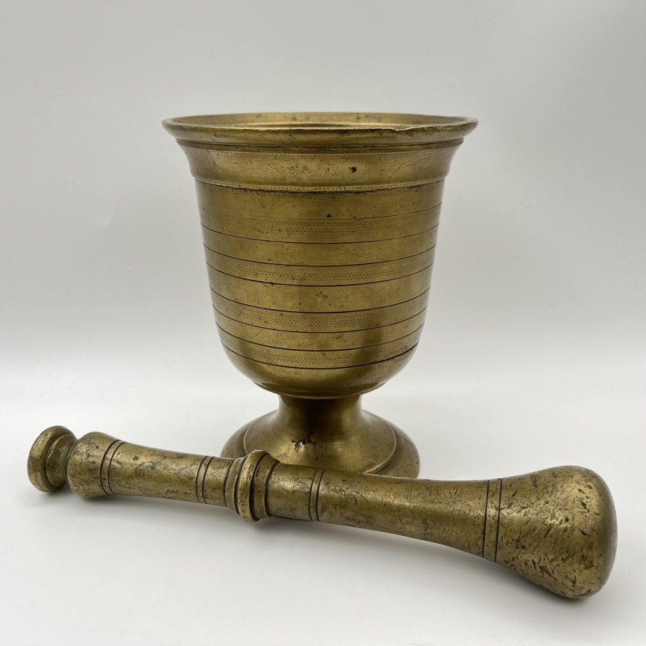 Ступа на ножке (в комплекте с пестиком)