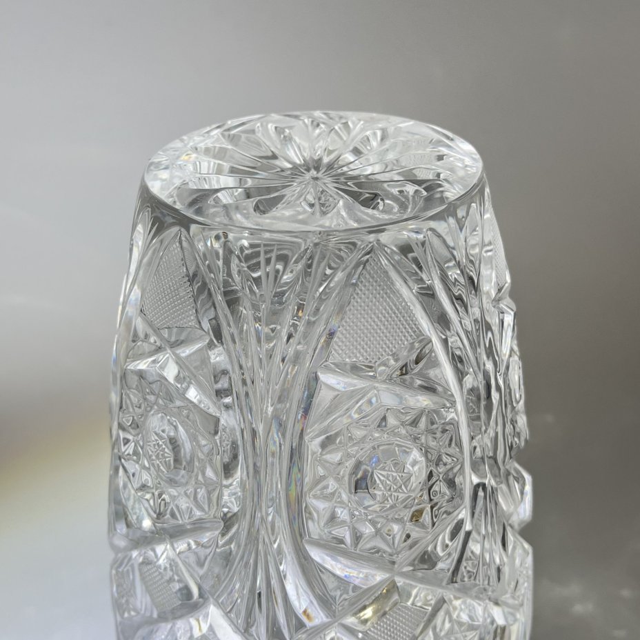 Большая ваза с резным геометрическим декором, хрусталь, СССР, 1970-1990 гг.