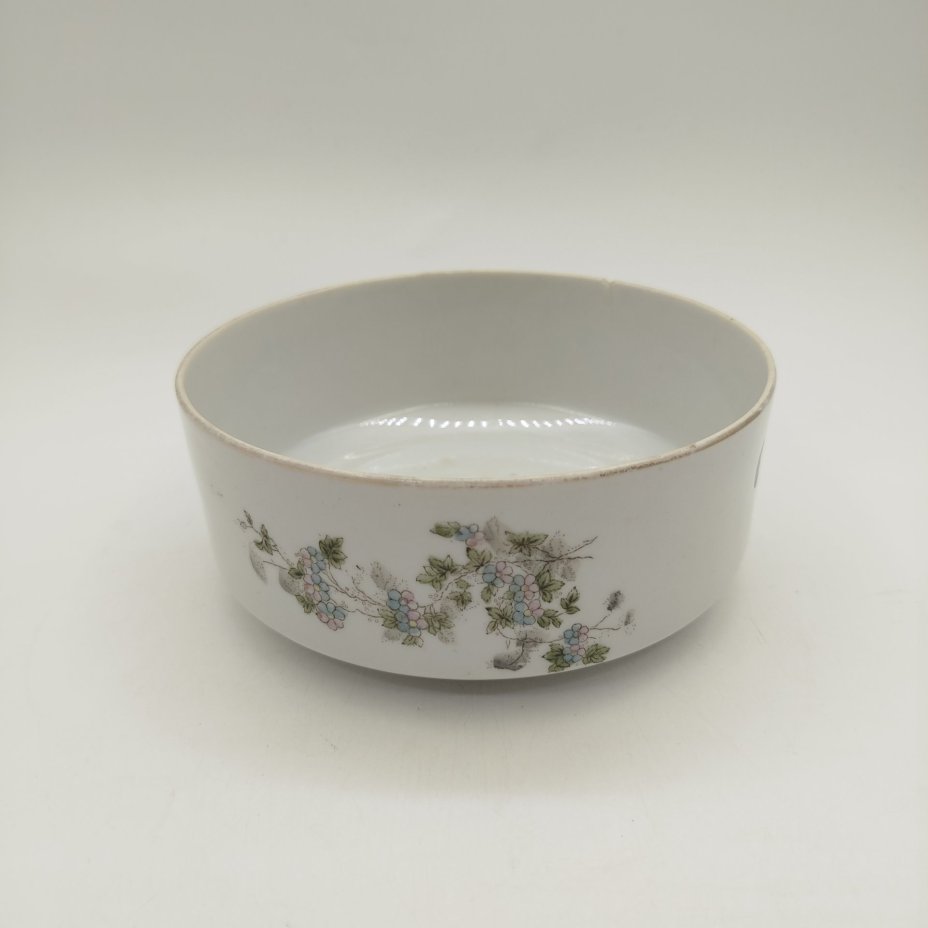 Конфетница с растительным декором, фарфор, золочение, деколь с подрисовкой, Дмитровский фарфоровый завод (ДФЗ Вербилки), СССР, 1917-1940 гг.