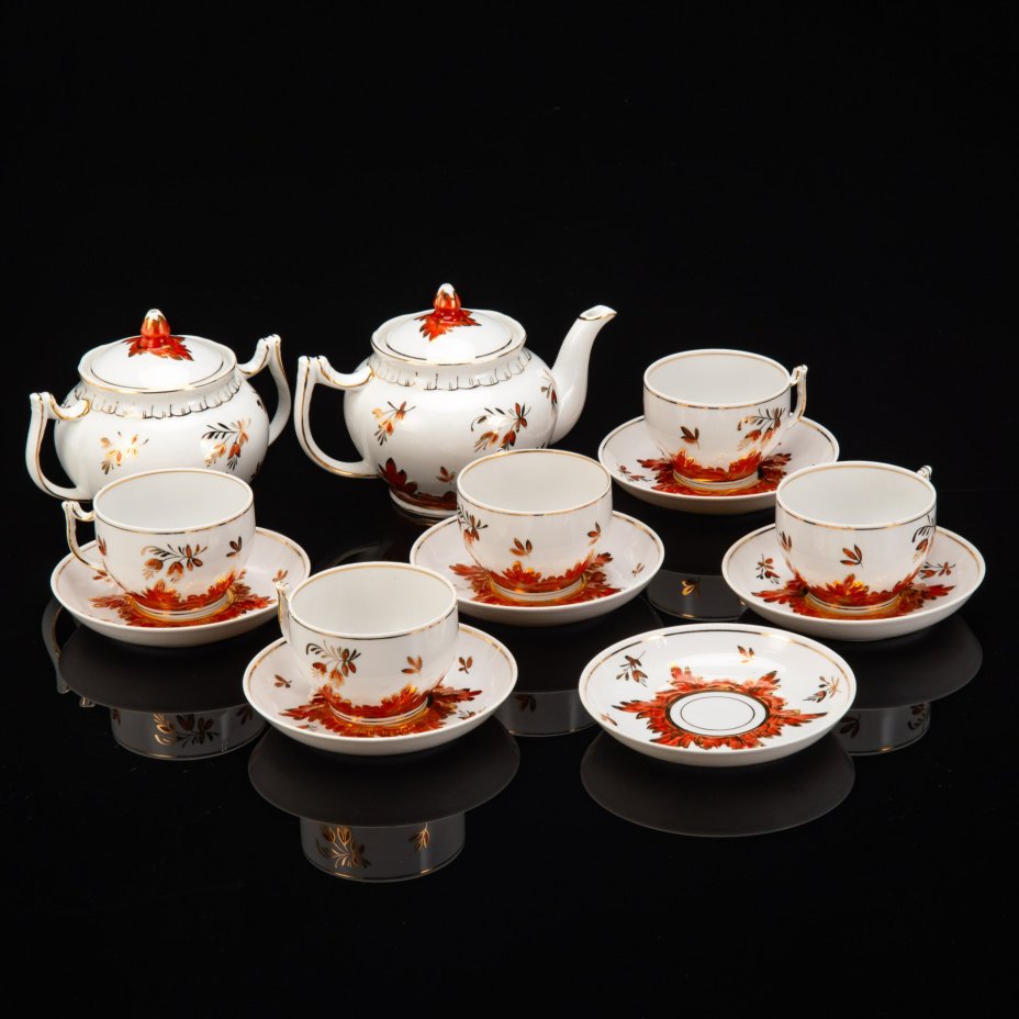 Сервиз "Барбарис" на 5 персон (13 предметов), фарфор, деколь, золочение, роспись, Дмитровский фарфоровый завод (ДФЗ Вербилки), СССР, 1965-1991 гг.