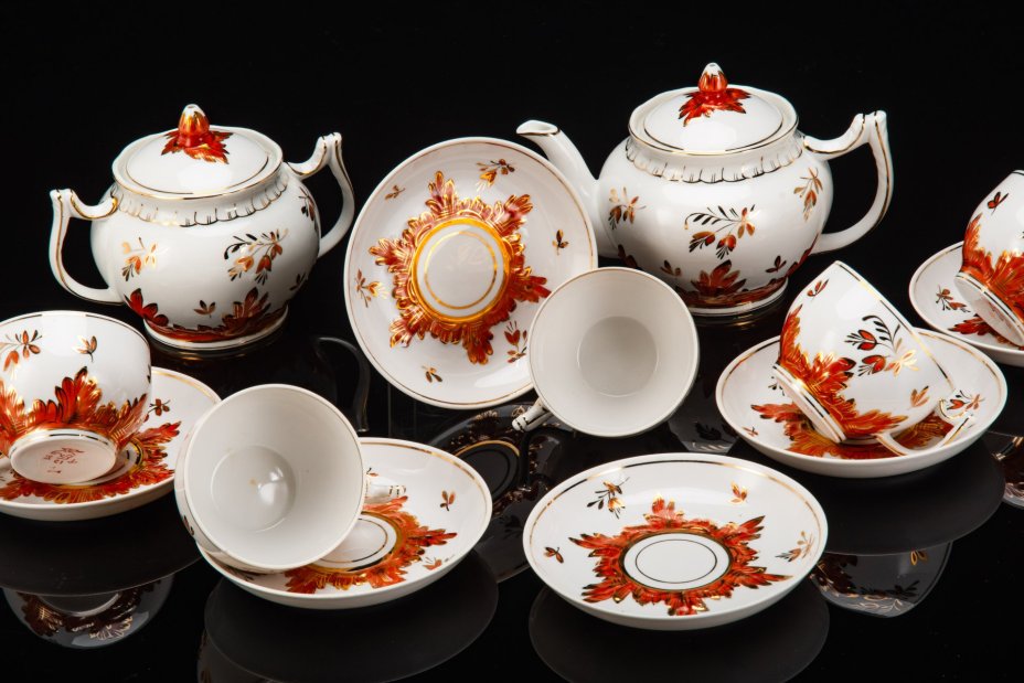 Сервиз "Барбарис" на 5 персон (13 предметов), фарфор, деколь, золочение, роспись, Дмитровский фарфоровый завод (ДФЗ Вербилки), СССР, 1965-1991 гг.