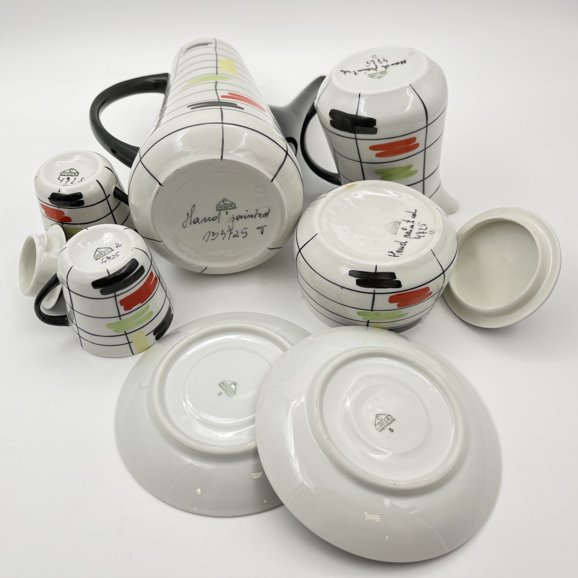 Сервиз кофейный с геометрическим декором тет-а-тет (7 предметов), автор Данута Душняк, фаянс, роспись, Chodziez, Чехословакия, 1964-1980 гг.