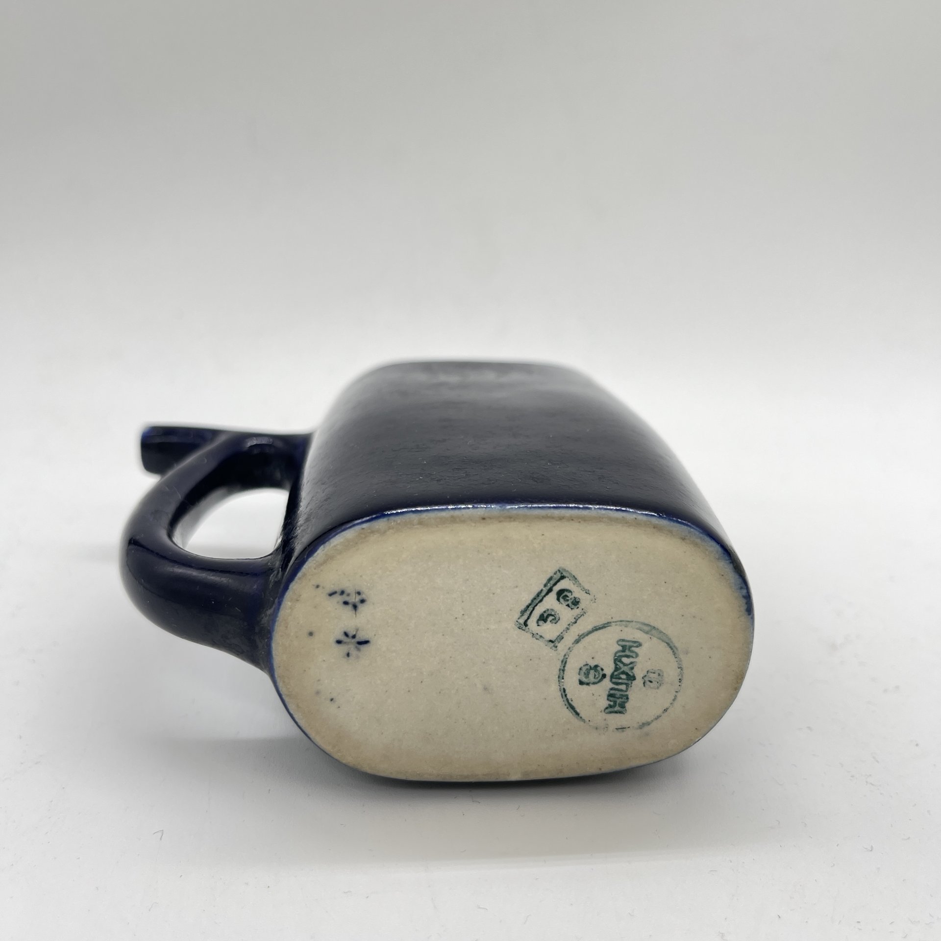 Поильник кобальтового оттенка, фарфор, кобальт, крытье, Кисловодский художественный промкомбинат (КХПК), СССР, 1970-1990 гг.