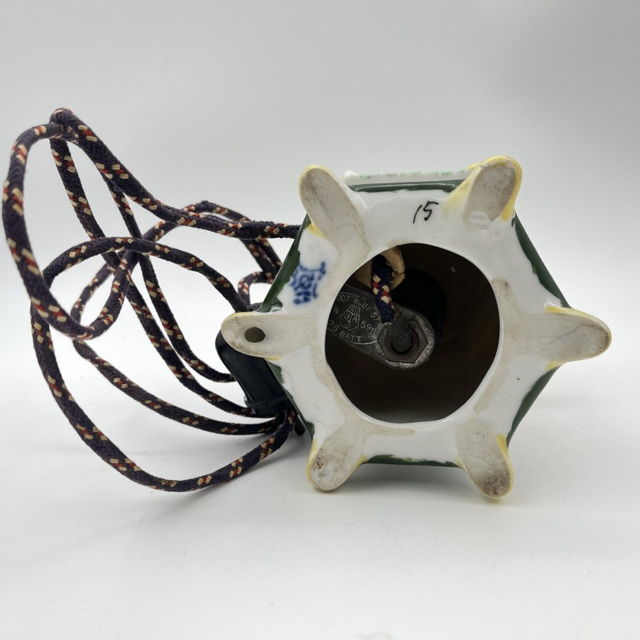 Ночник "Пагода", фарфор, роспись, металл, Ленинградский завод фарфоровых изделий (ЛЗФИ), СССР, 1956-1967 гг.