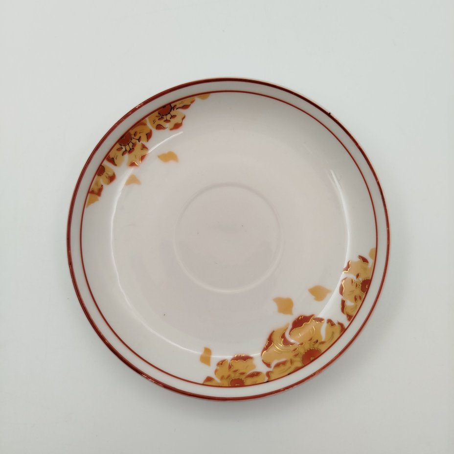 Пара чайная с цветочным декором, фарфор, печать по трафарету, обводка, золочение, Дмитровский фарфоровый завод (ДФЗ Вербилки), СССР, 1946-1950 гг.