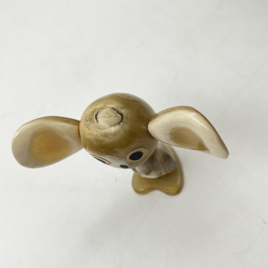 Статуэтка "Чебурашка", рог, резьба