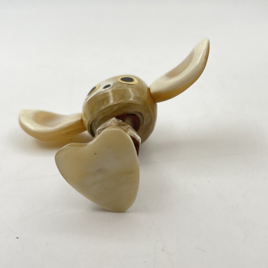 Статуэтка "Чебурашка", рог, резьба