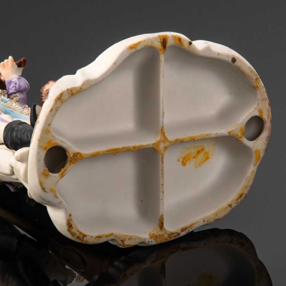 Статуэтка "Концерт для скрипки и арфы" ("Музицирование")