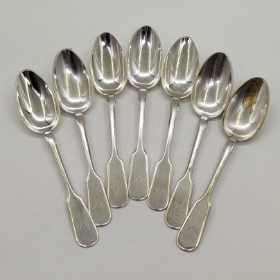 Набор из семи столовых ложек с инициалами "Y.B." на черенках, металл, серебрение, Fraget (Фабрика серебряных и плакированных изделий Иосифа Фраже), Царство Польское, 1870-1900 гг.