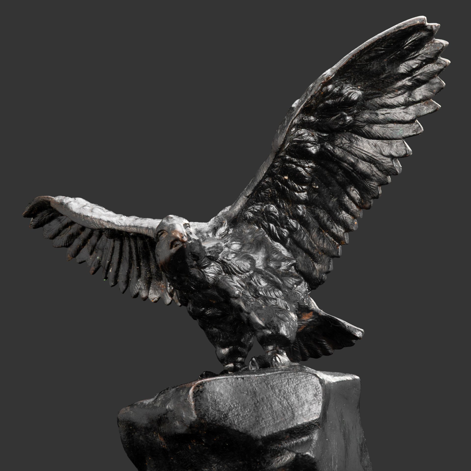 Скульптура "Орел на скале", по модели XIX века, чугун, крашение, СССР, 1950-1970 гг.