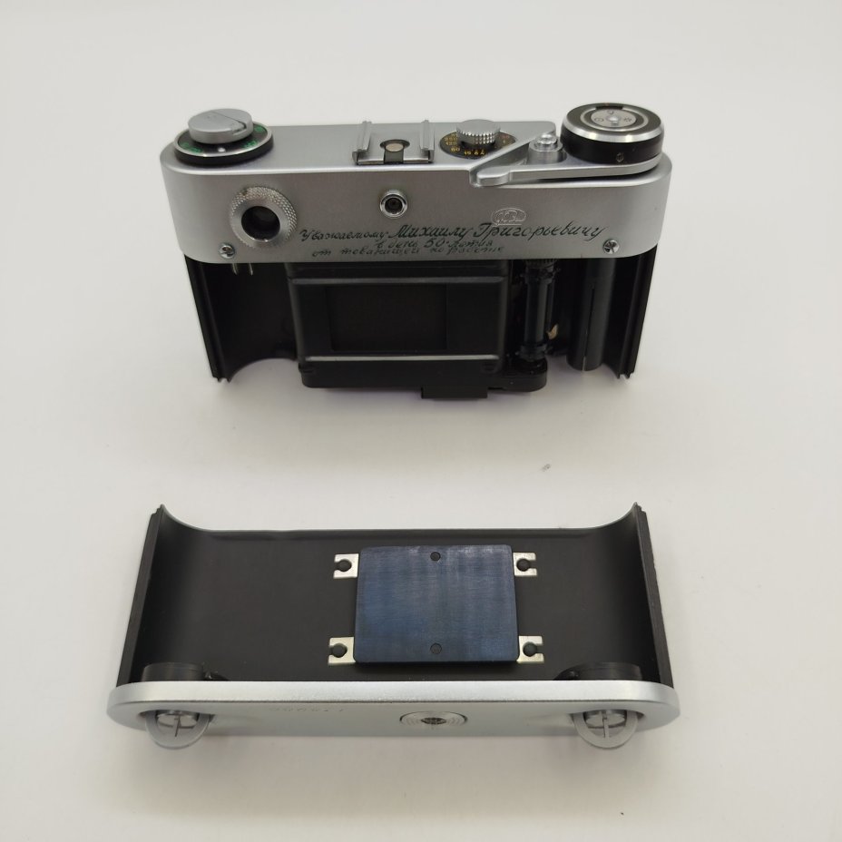 Фотоаппарат "ФЭД-5В" с объективом «Индустар-61 Л/Д» 2,8/53 в родном кофре, металл, стекло, пластик, кожа, Харьковский машиностроительный завод им. Дзержинского (ФЭД), СССР, 1975-1991 гг.