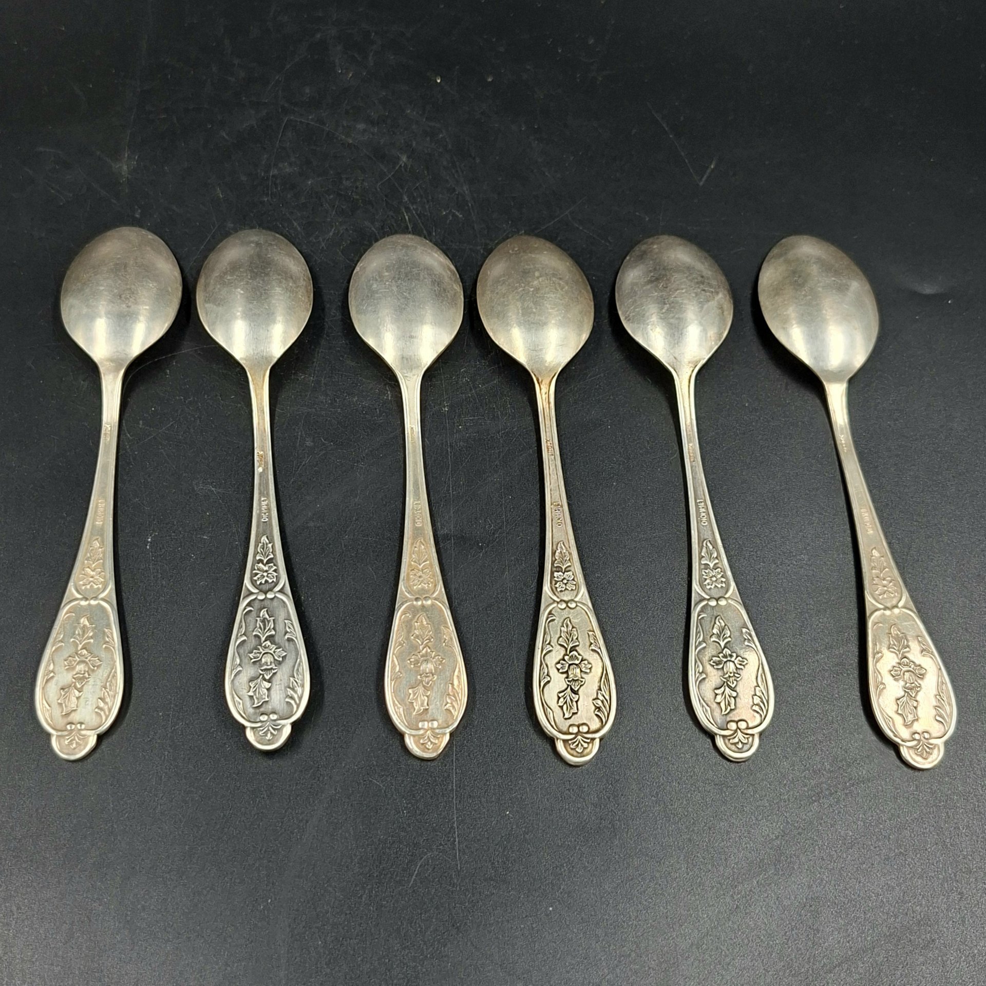 Набор из шести чайных ложек с растительным декором, мНЦ (медь-никель-цинк), Мстерская художественная фабрика  «Ювелир», СССР, 1970 г.