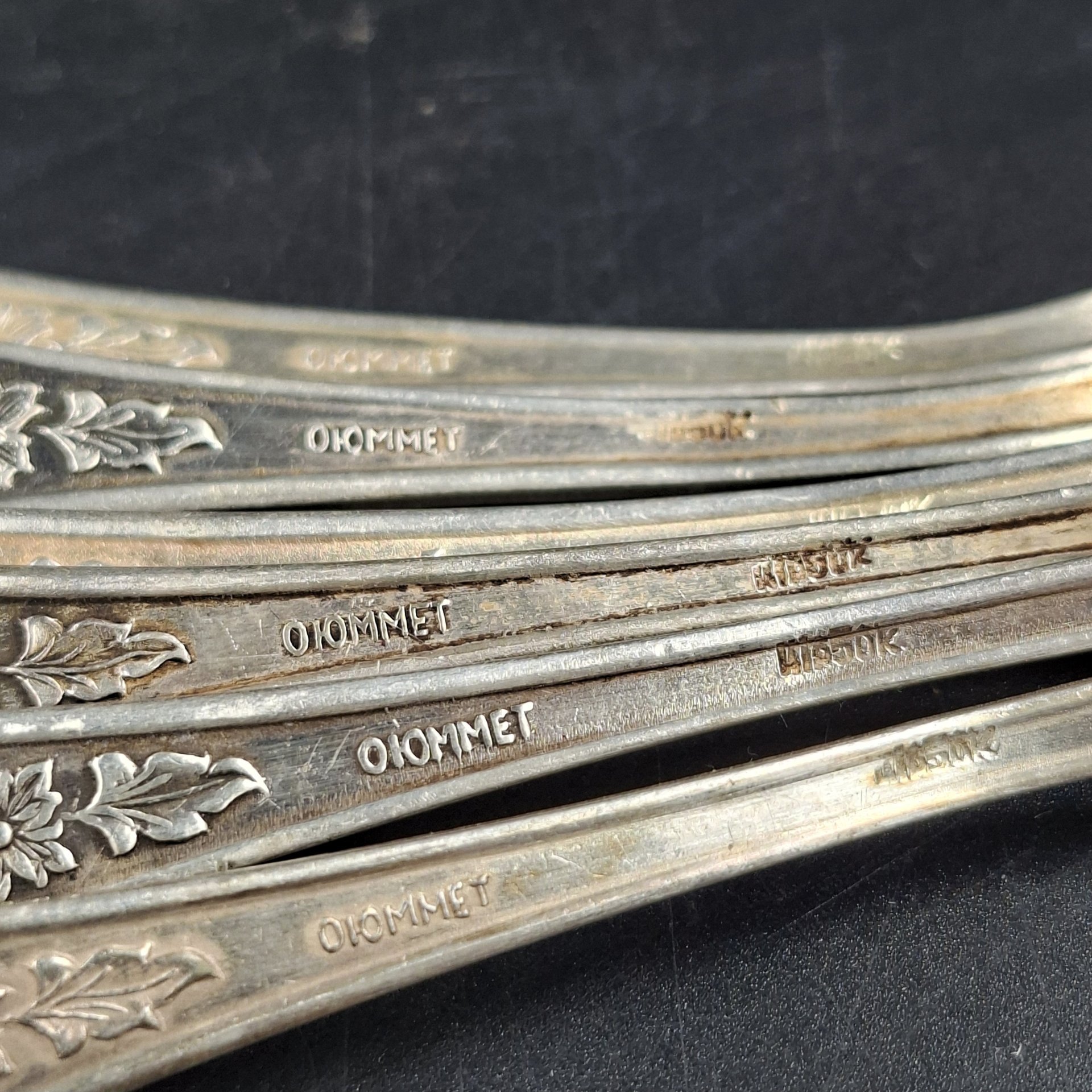 Набор из шести чайных ложек с растительным декором, мНЦ (медь-никель-цинк), Мстерская художественная фабрика  «Ювелир», СССР, 1970 г.