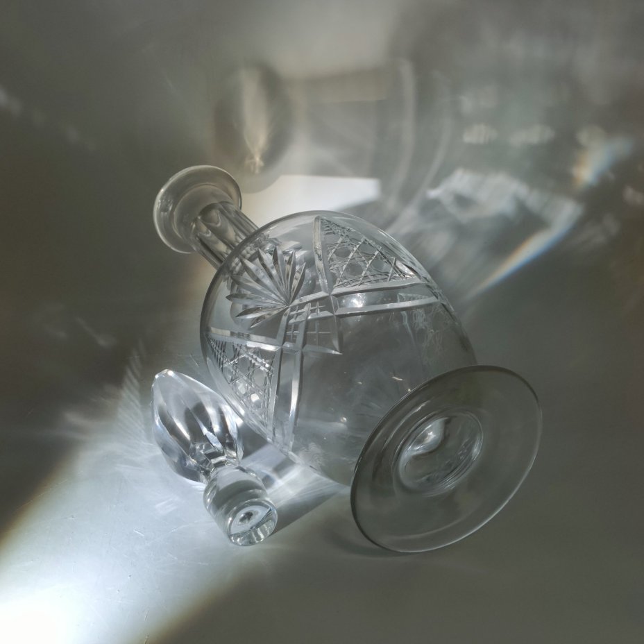 Штоф для крепких алкогольных напитков с резным декором, стекло, резьба, Дятьковский хрустальный завод, СССР, 1970-1990 гг.