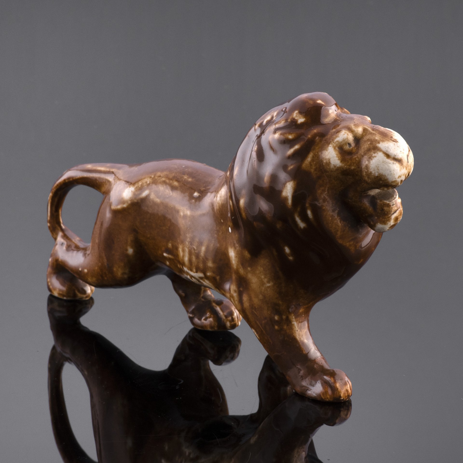 Статуэтка "Идущий лев", керамика, глазурь, СССР, 1970-1990 гг.
