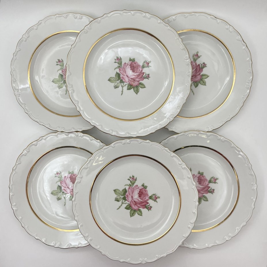 Набор из 6-ти обеденных тарелок, украшенных изображением розы, фарфор, деколь, золочение, Kahla, ГДР, 1968-1987 гг.