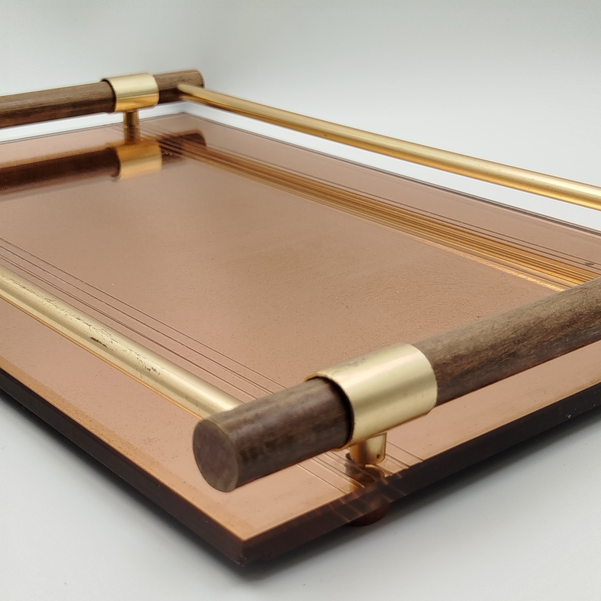 Поднос винтажный золотисто-медного оттенка, зеркальное полотно, металл, дерево, Европа, 1990-2000 гг.