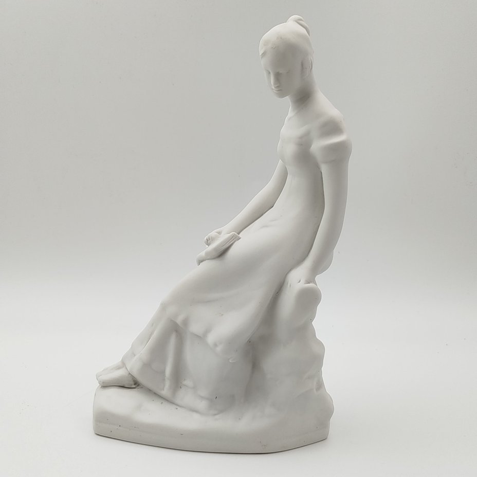 Статуэтка "Татьяна Ларина", скульптор Цепелев М. И.