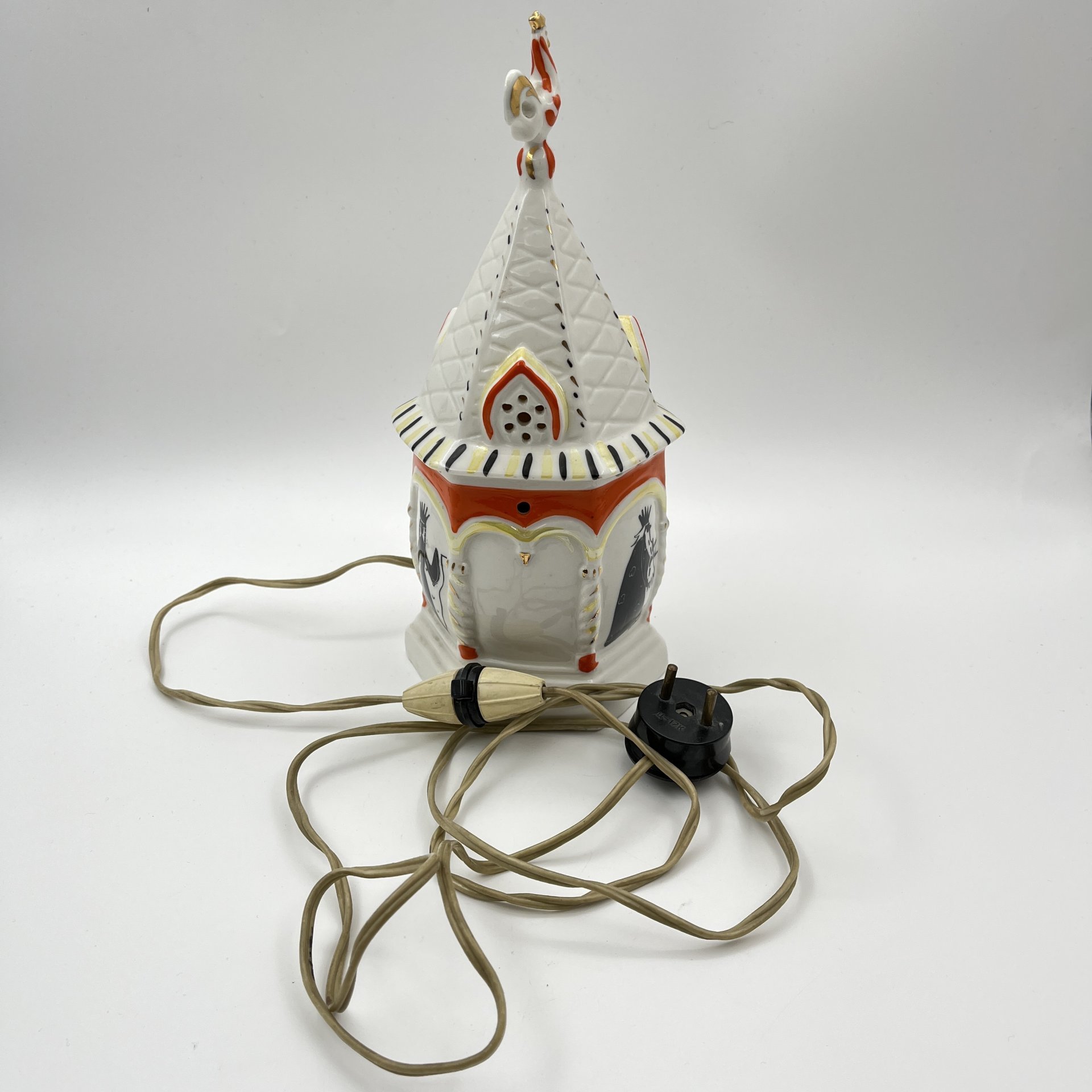 Ночник "Золотой петушок", фарфор, роспись, золочение, Ленинградский завод фарфоровых изделий (ЛЗФИ), СССР, 1956-1967 гг.