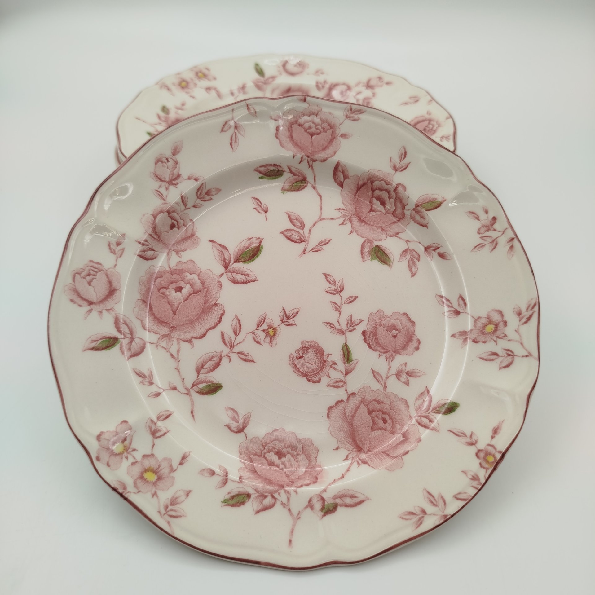 Набор десертных тарелок на 6 персон, с декором в виде побегов роз, "Claytan Tableware", фаянс, деколь, Малайзия, 1973-2000 гг.
