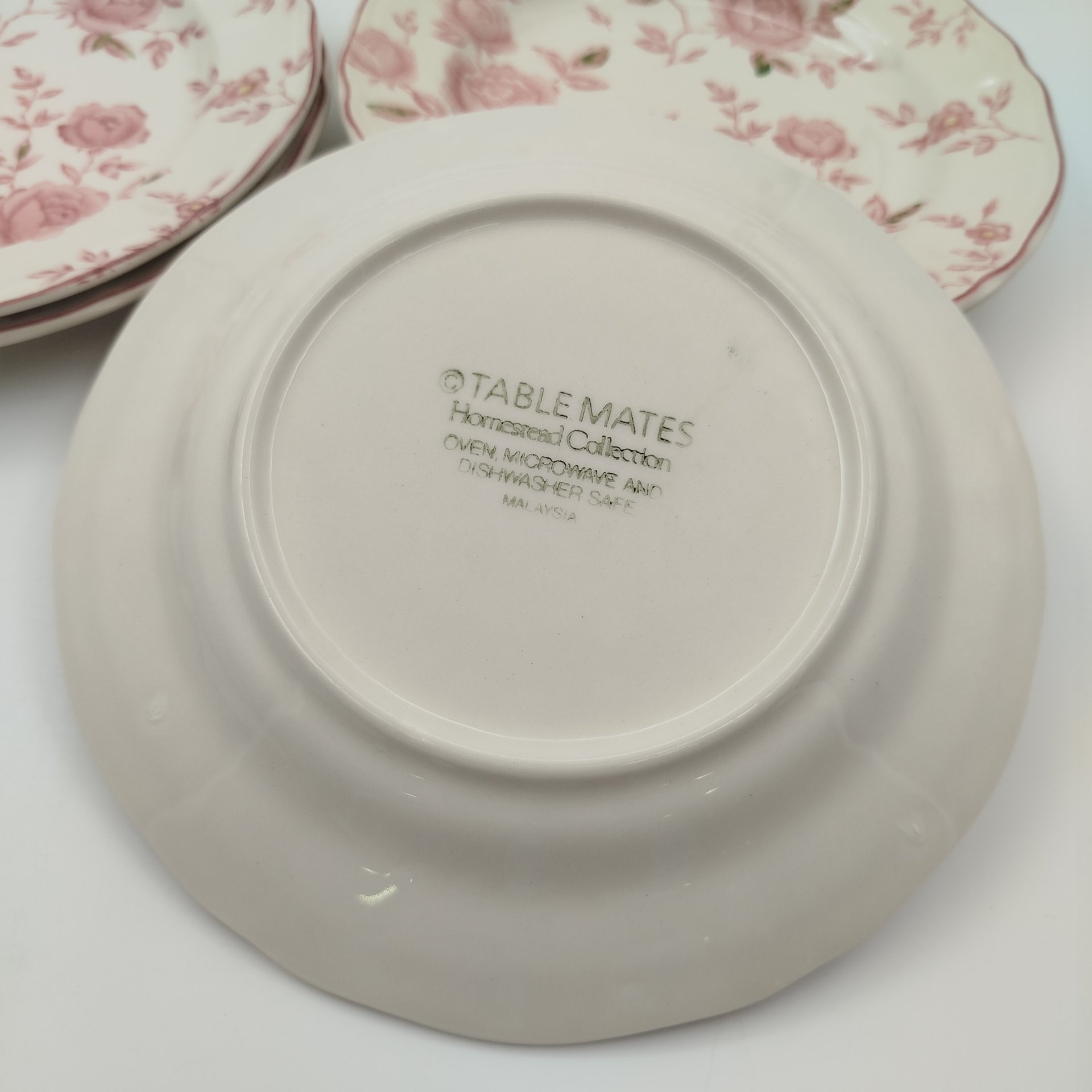 Набор десертных тарелок на 6 персон, с декором в виде побегов роз, "Claytan Tableware", фаянс, деколь, Малайзия, 1973-2000 гг.