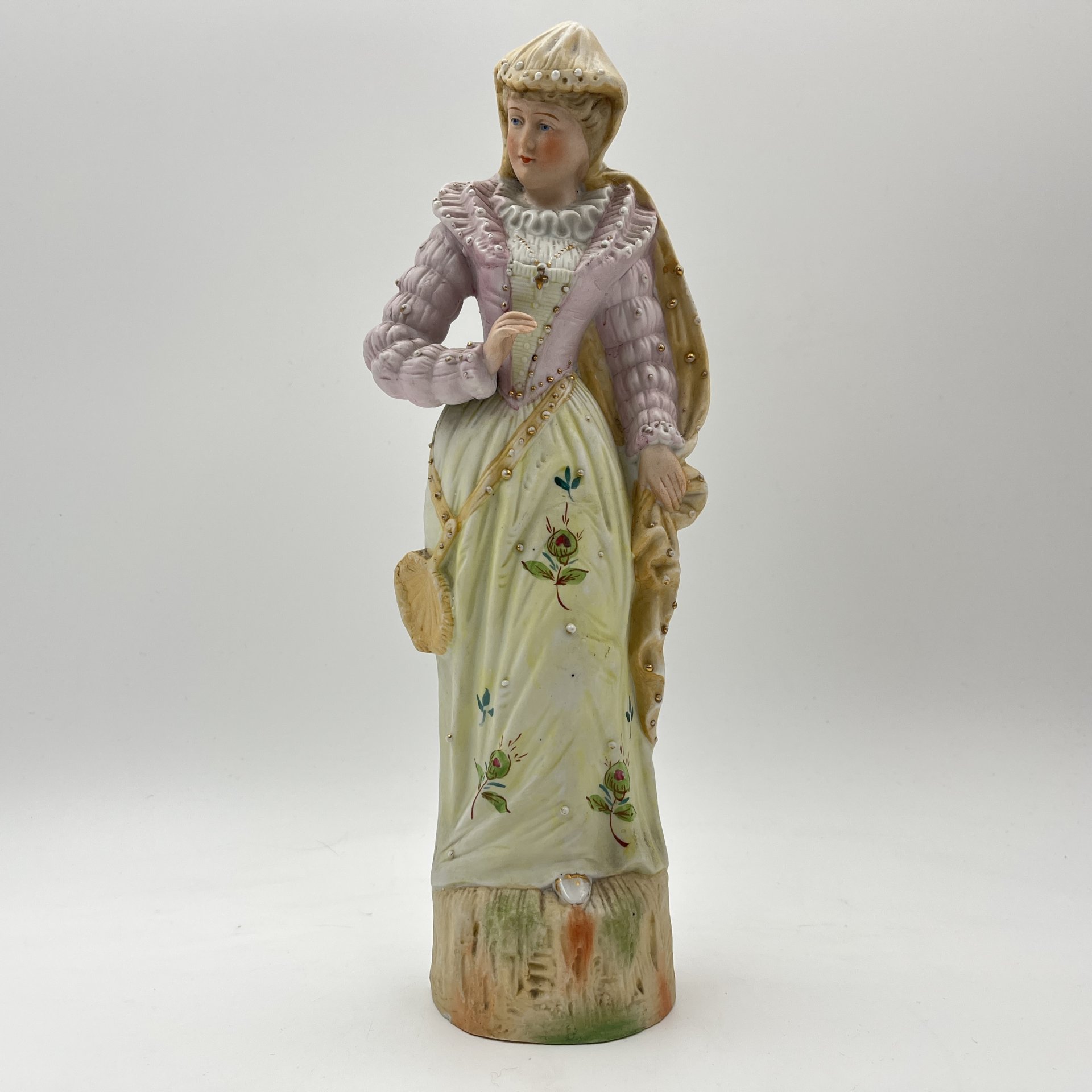 Статуэтка "Юная красавица", фарфор, роспись, Европа, 1920-1950 гг.