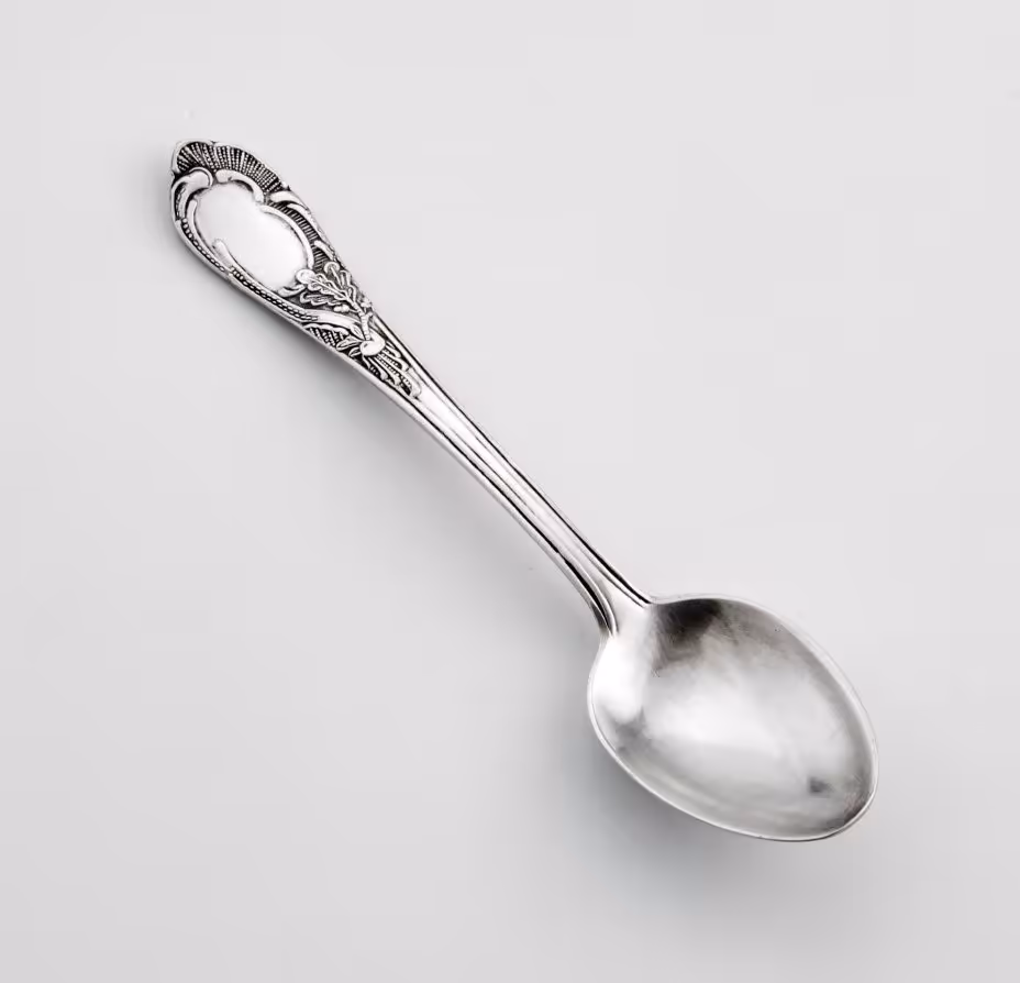 Чайная ложка с растительным декором