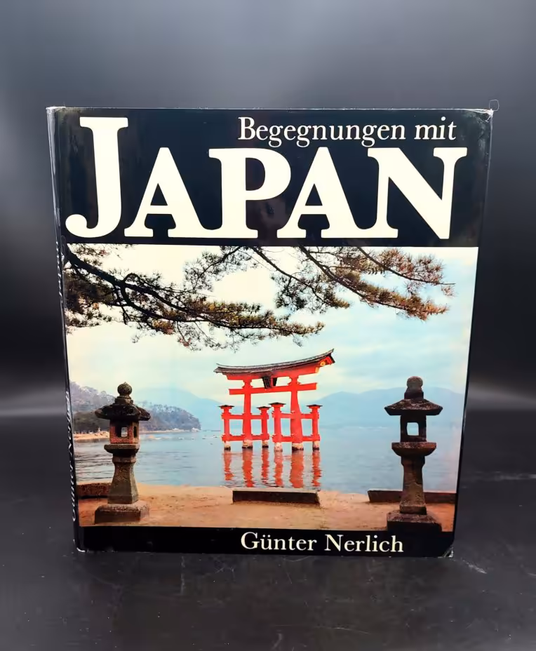 Nerlich Günter «Begegnungem mit Japan» с суперобложкой и двумя вкладышами с подписями к иллюстрациям (на русском и английском)  в картонном футляре