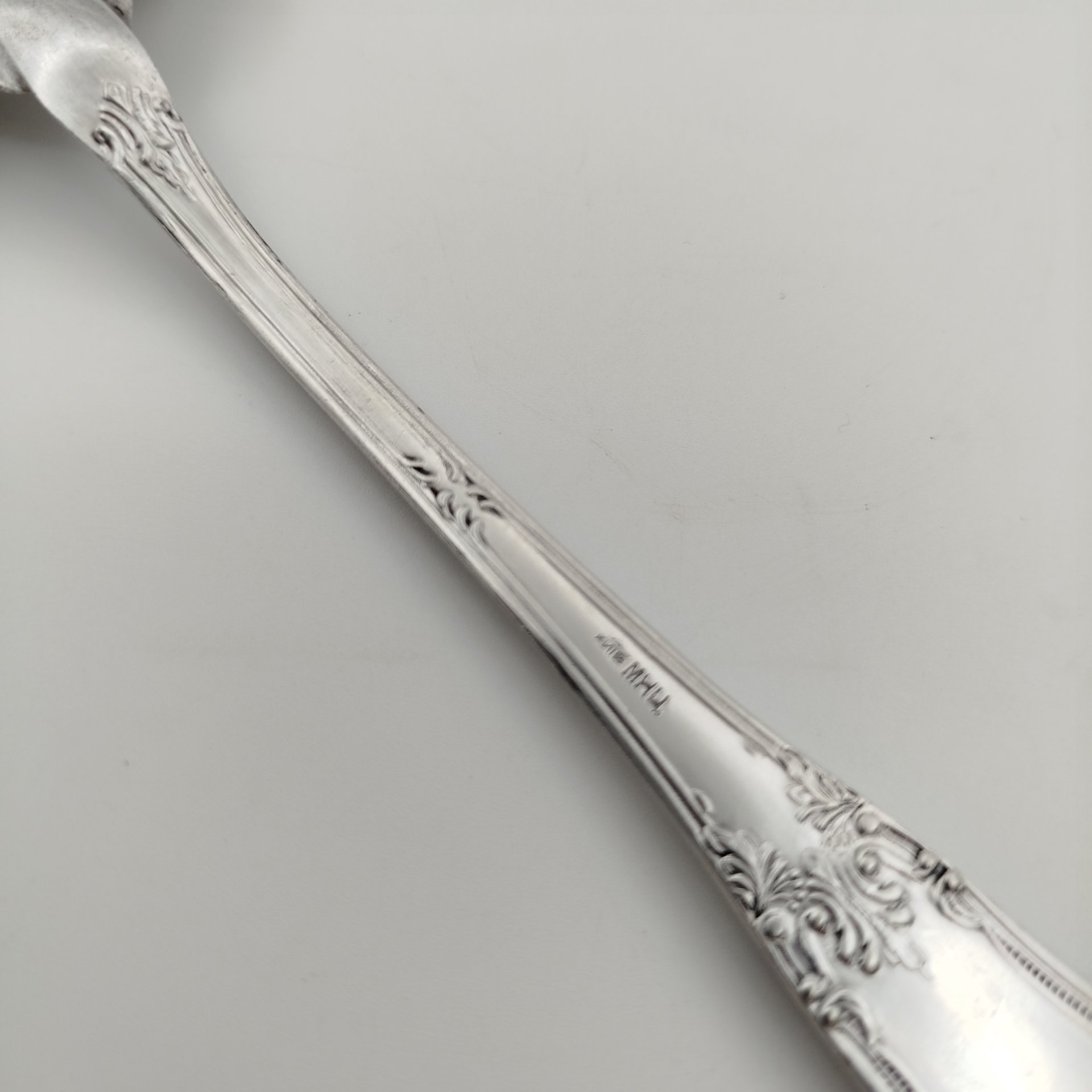 Лопатка для торта с растительным декором, мНЦ (медь-никель-цинк), Киевский завод столовых приборов и посуды им. Дзержинского (ЗiД, ЗиД)