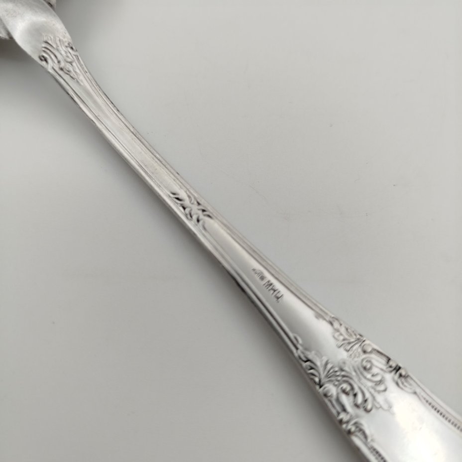 Лопатка для торта с растительным декором, мНЦ (медь-никель-цинк), Киевский завод столовых приборов и посуды им. Дзержинского (ЗiД, ЗиД)