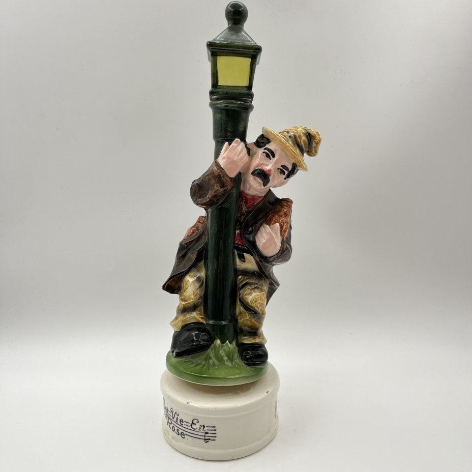 Штоф "Пьяница у фонаря", фаянс, роспись, Азия, 2000-2010 гг.