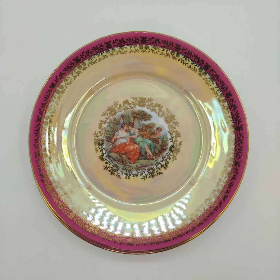 Набор из 3 десертных тарелок и 2 блюдец сервиза "Мадонна", фарфор, крытье, золочение, люстр, деколь, Fortuna Eisenberg, ГДР, 1960-1973 гг.