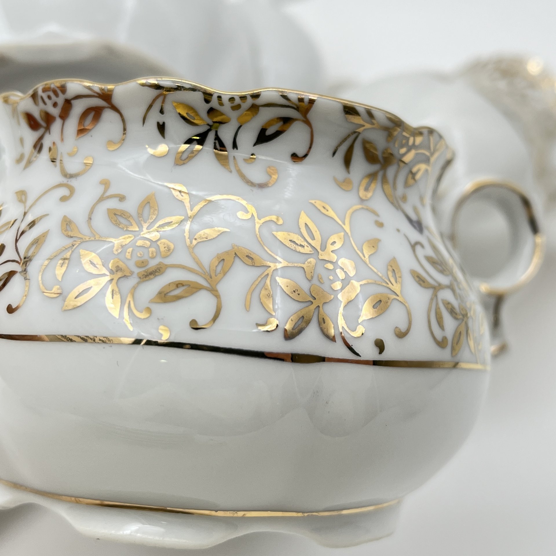 Кофейный сервиз с цветочным декором на 5 персон (14 предметов), фарфор, золочение, Европа, 1960-1980 гг.