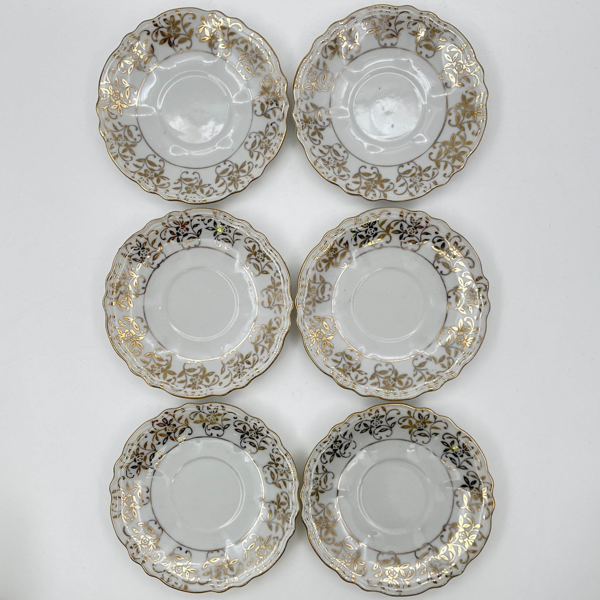 Кофейный сервиз с цветочным декором на 5 персон (14 предметов), фарфор, золочение, Европа, 1960-1980 гг.