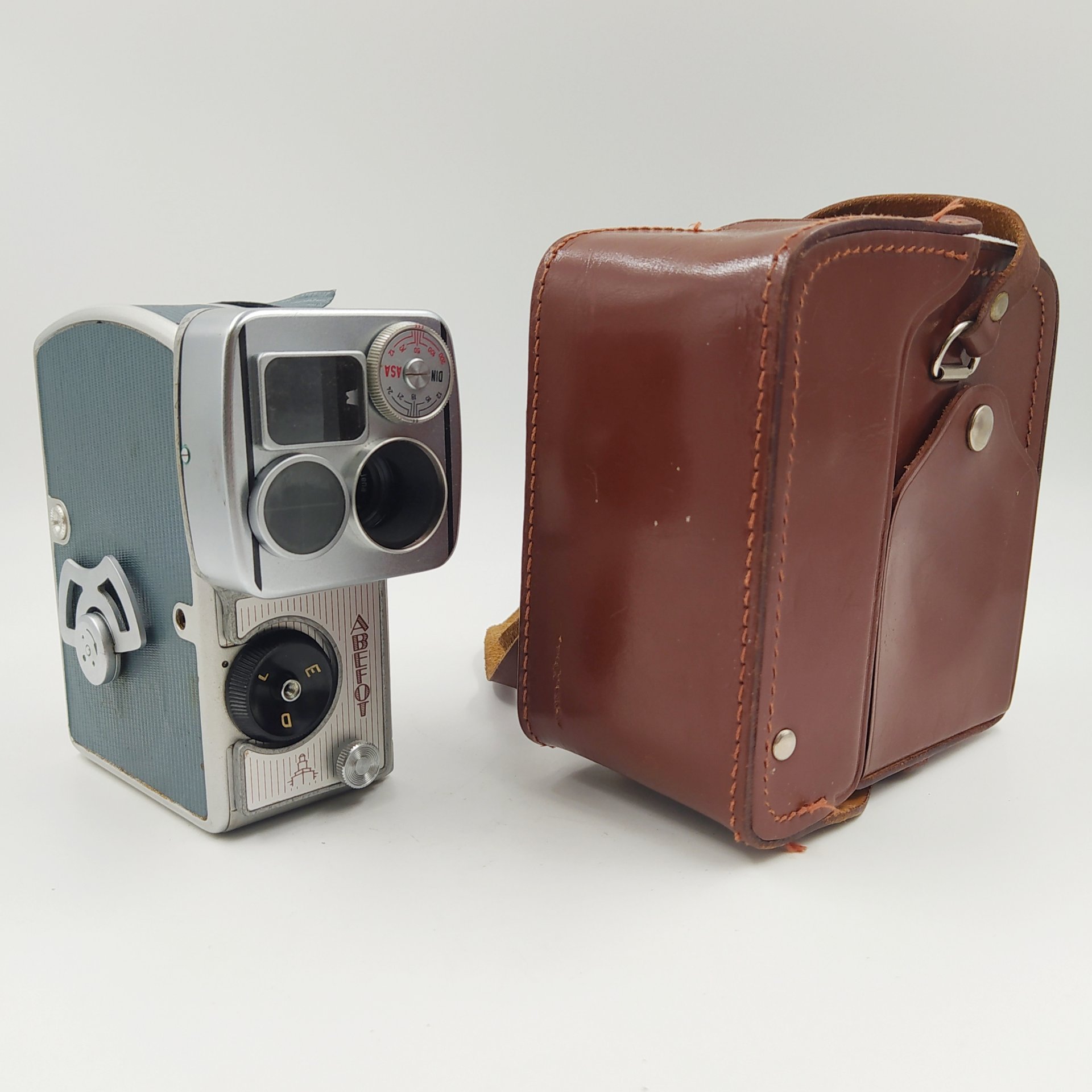 Кинокамера "Pentacon AK8 Abefot" в оригинальном кофре