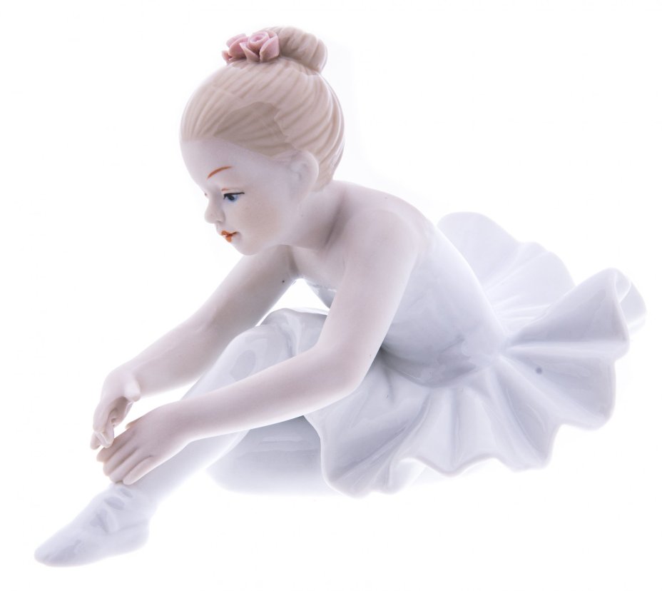 Статуэтка "Балерина",фарфор, глазурь, роспись,Китай, 2000-2010 гг.
