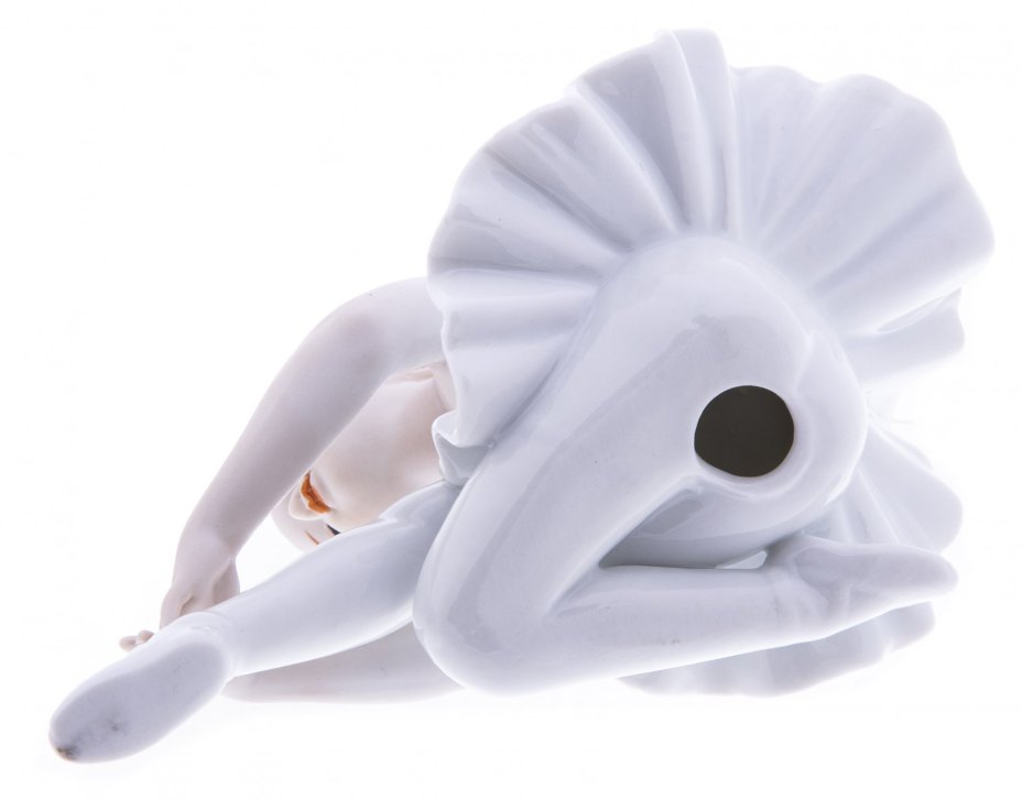 Статуэтка "Балерина",фарфор, глазурь, роспись,Китай, 2000-2010 гг.