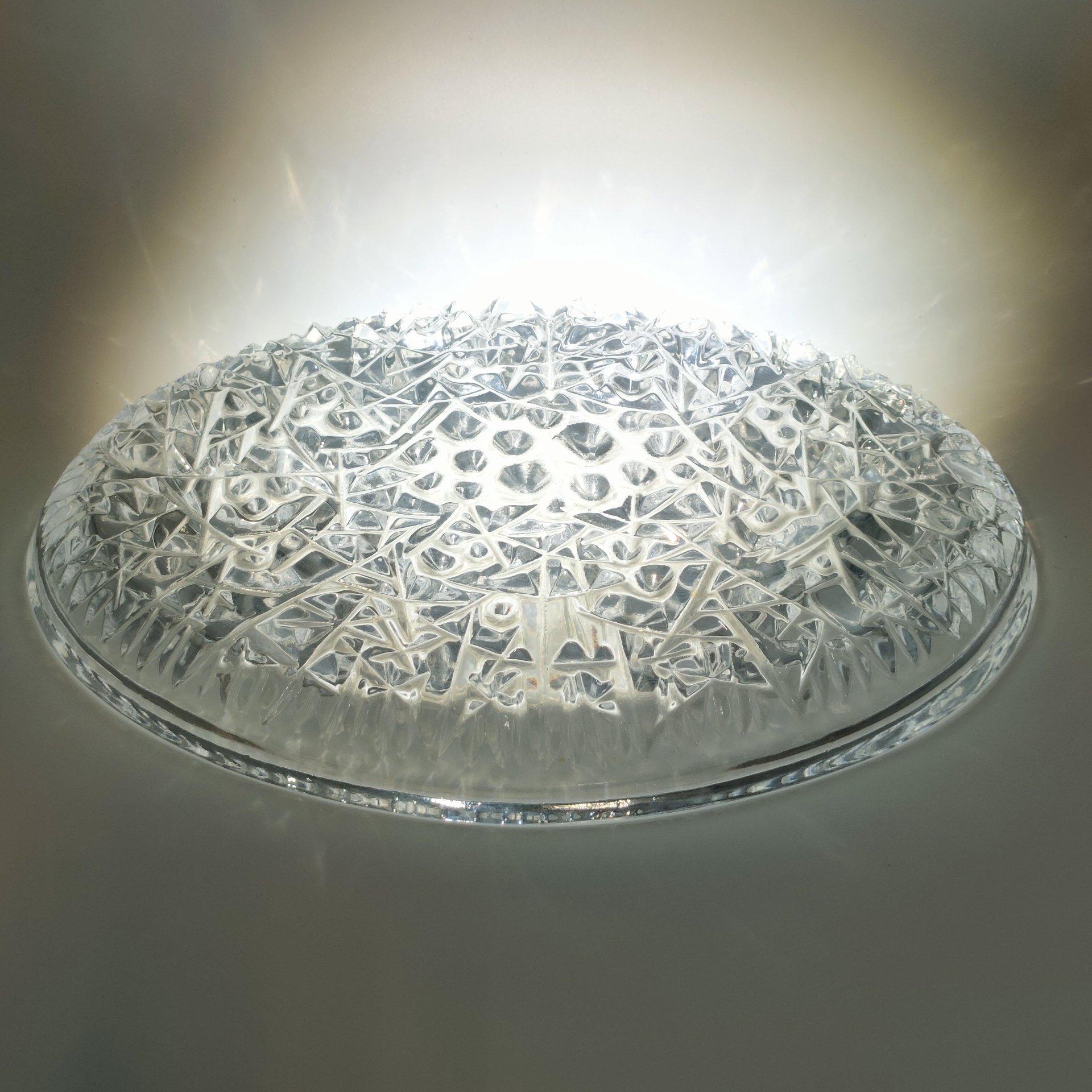 Блюдо сервировочное овальной формы "Космос", автор Л.Д. Смирнова, хрусталь, пресс, Ленинградский завод художественного стекла (ЛЗХС), СССР, 1960-1980 гг.