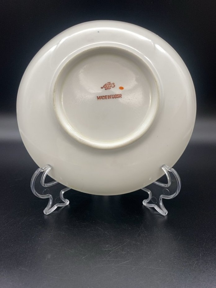 Десертная тарелка, фарфор, Ленинградский фарфоровый завод (ЛФЗ), СССР, 1970-1980 гг., Ленинградский фарфоровый завод (ЛФЗ)