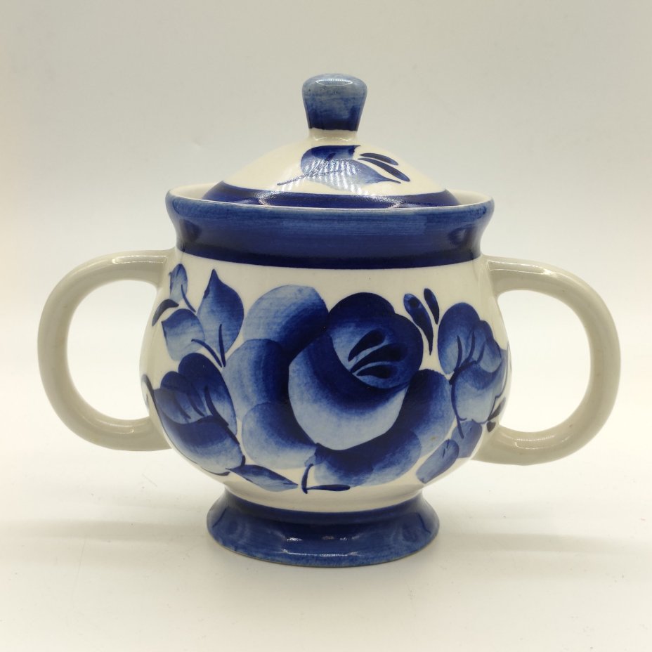 Сахарница (ёмкость для хранения) с цветочным декором, Гжель, фаянс, роспись, Россия, 1980-2000 гг.