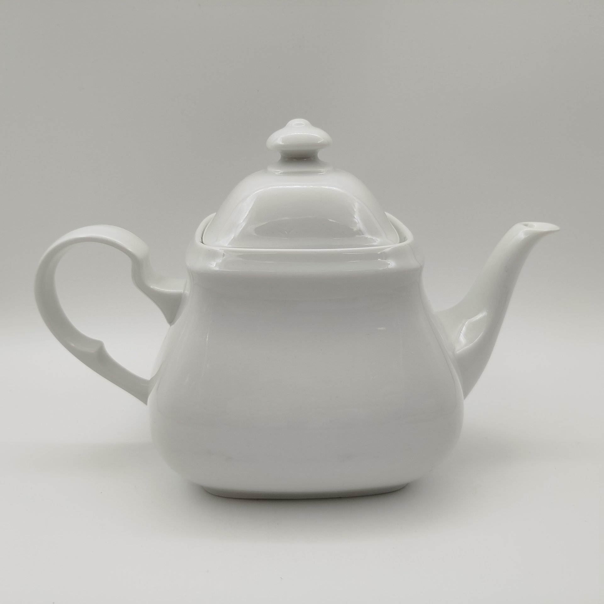 Чайник с лаконичным декором, фарфор, Zeh Scherzer, Германия, 1960-1991 гг.