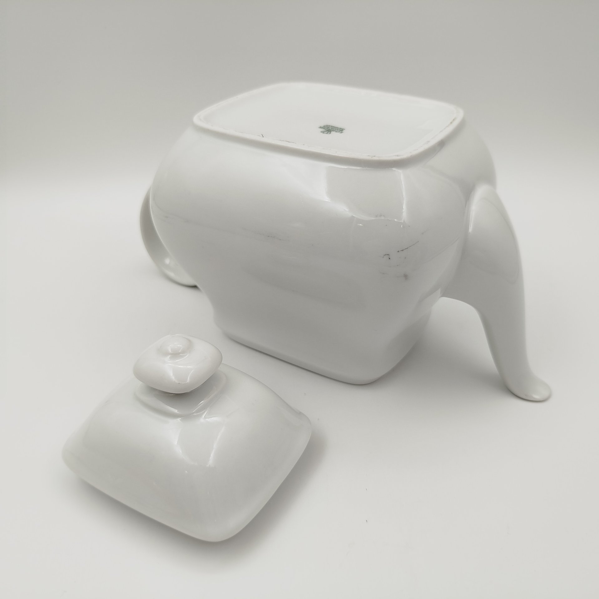 Чайник с лаконичным декором, фарфор, Zeh Scherzer, Германия, 1960-1991 гг.