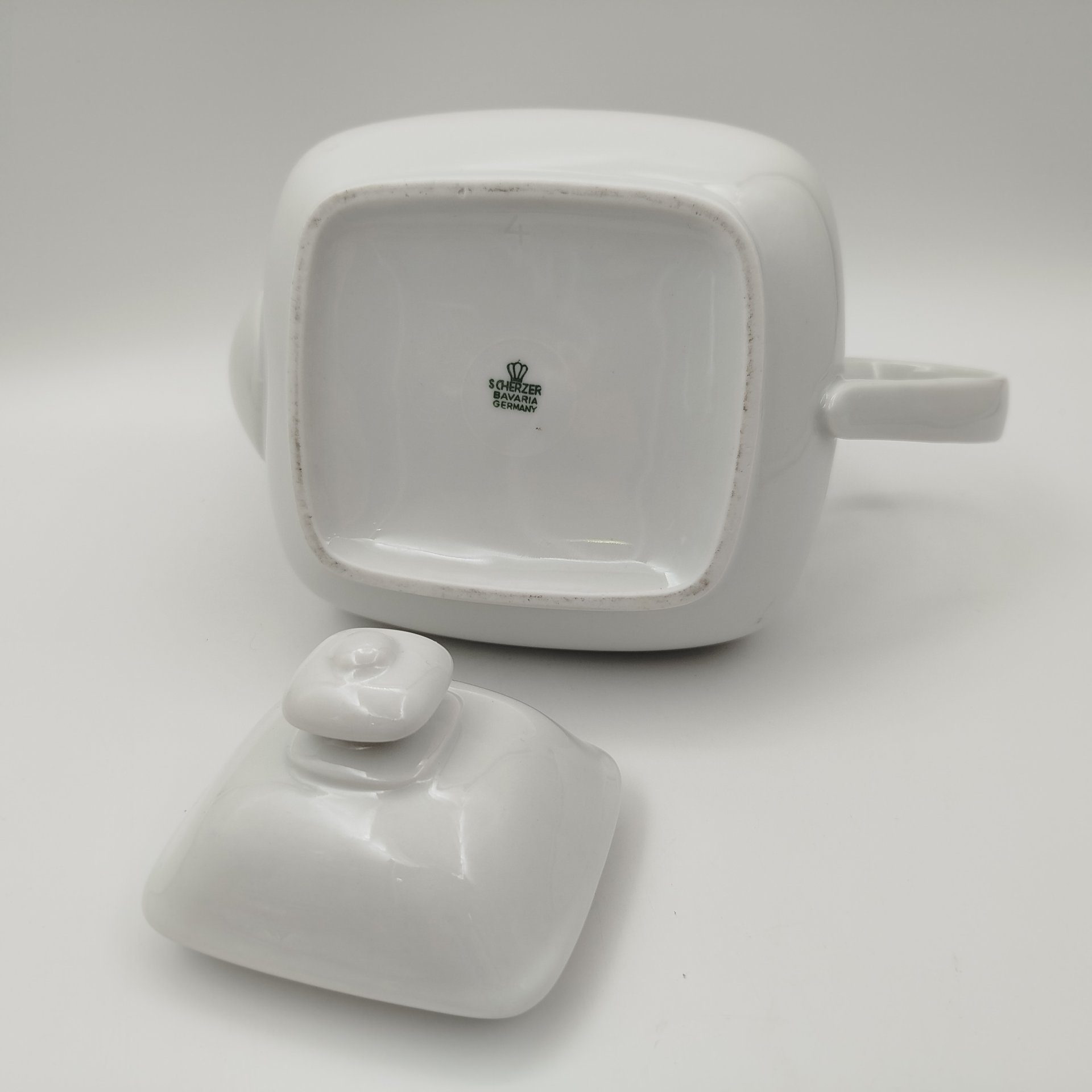 Чайник с лаконичным декором, фарфор, Zeh Scherzer, Германия, 1960-1991 гг.