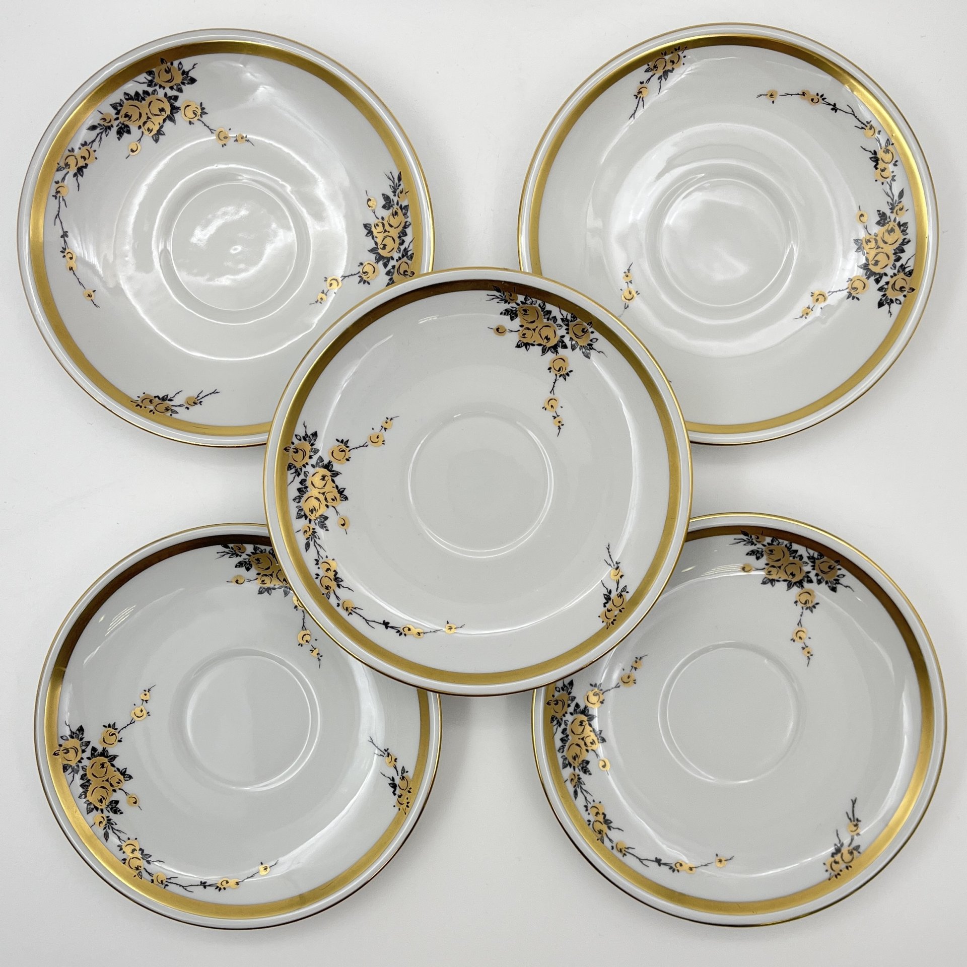 Набор чайно-кофейных пар с цветочным декором на 5 персон, фарфор, деколь, золочение, Graf Von Henneberg Porzellan, 1777 Jlmenau, ГДР, 1949-1970 гг.