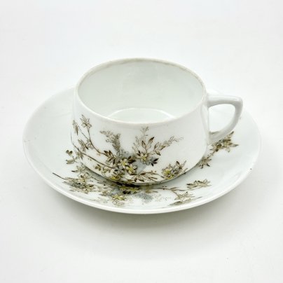 Пара кофейная с нежным цветочным декором, фарфор, деколь, подрисовка, Фарфоровая фабрика Гарднера, Российская империя, 1870-1910 гг.