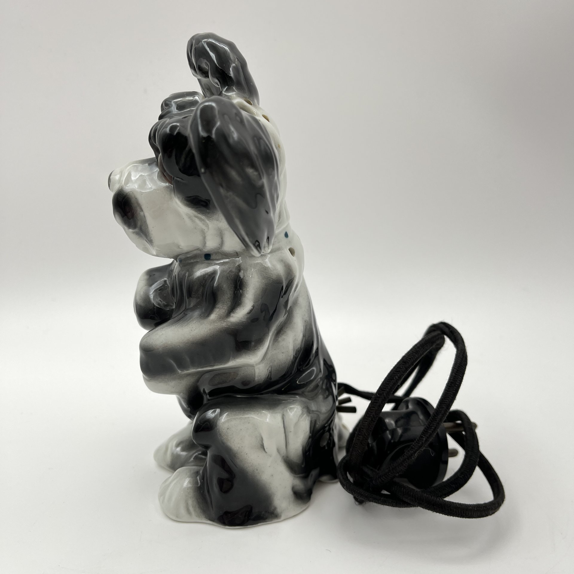 Светильник-ночник "Терьер" ("Собака"), фарфор, роспись, композитный материал, Heinz & Co., Германия, 1951-1972 гг.