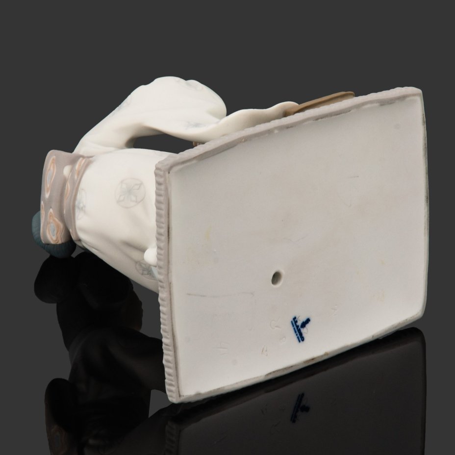 Статуэтка "Японка с сакурой", скульптор Vincente Martinez, фарфор, роспись, Lladro, Испания, 1973-1997 гг.