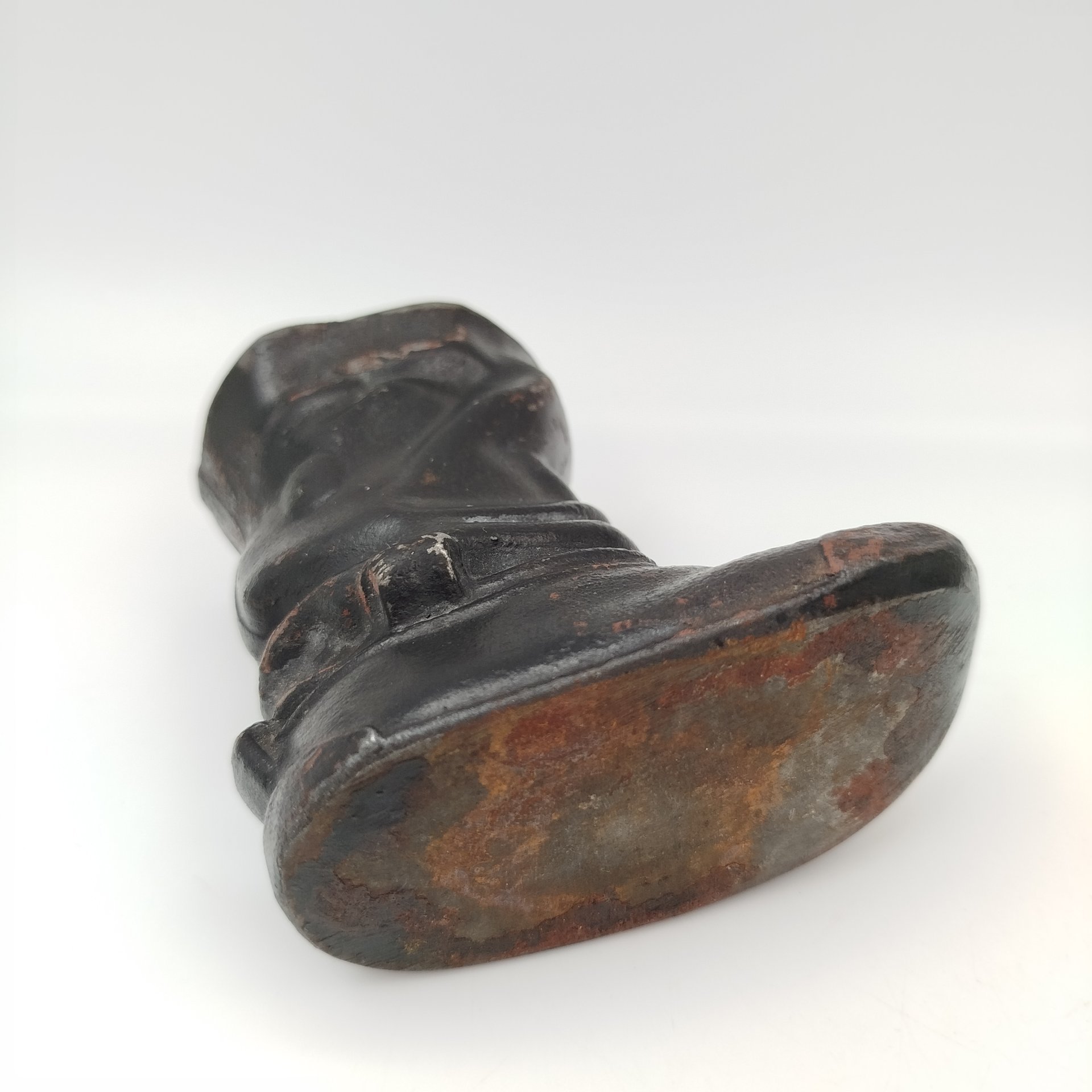 Карандашница/пепельница "Сапожок" ("Бродень"), чугун, крашение, СССР, 1920-1940 гг.