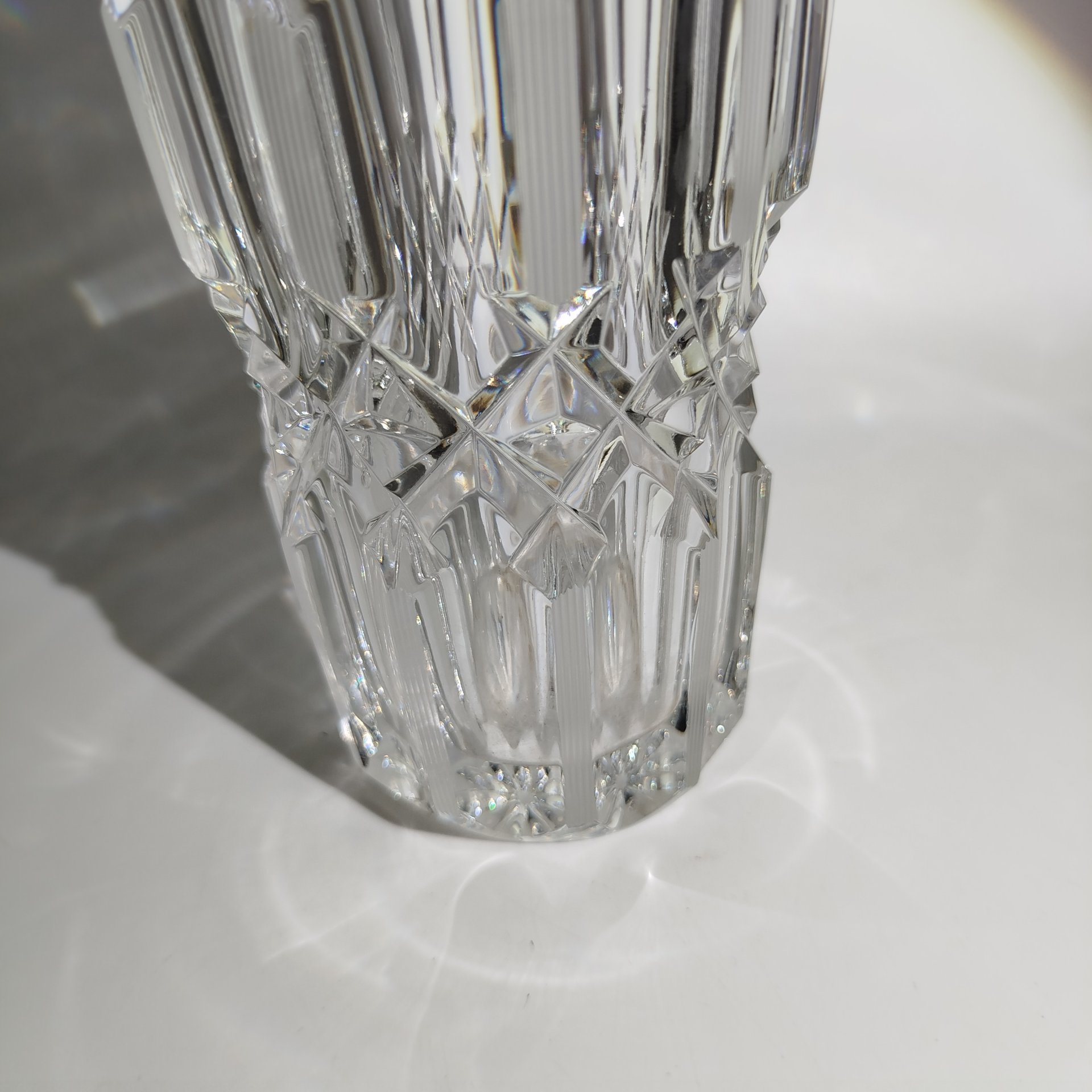 Ваза для цветов "Эхо", автор А.М. Остроумов, хрусталь, алмазная грань, Ленинградский завод художественного стекла (ЛЗХС), СССР, 1970-1980 гг.